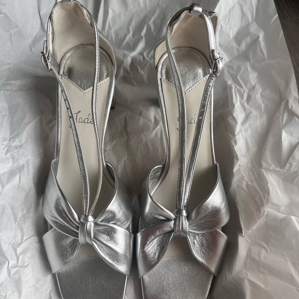(9.5) Jade Bridal Wedding shoe Bow and T-Strap Heels